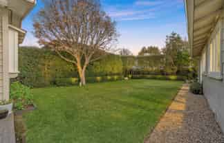 9 Ambury Avenue, Royal Oak