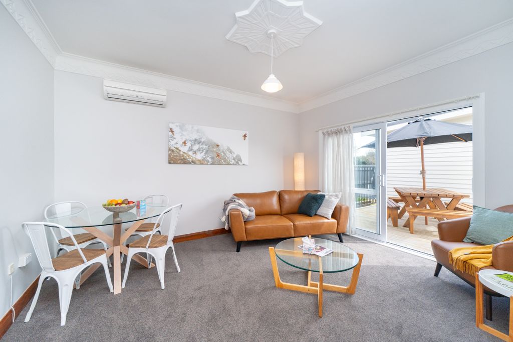 Modernised, Double Glazed, Central & Studio! 3