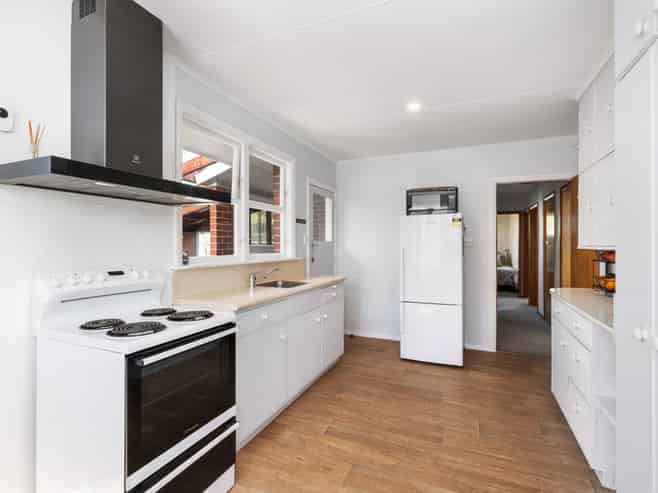36 Ferry Road, Spring Creek