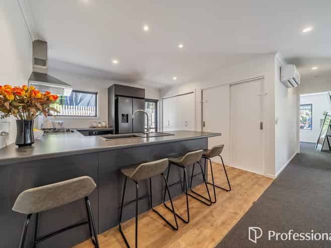 10 Aratika Grove, Stokes Valley