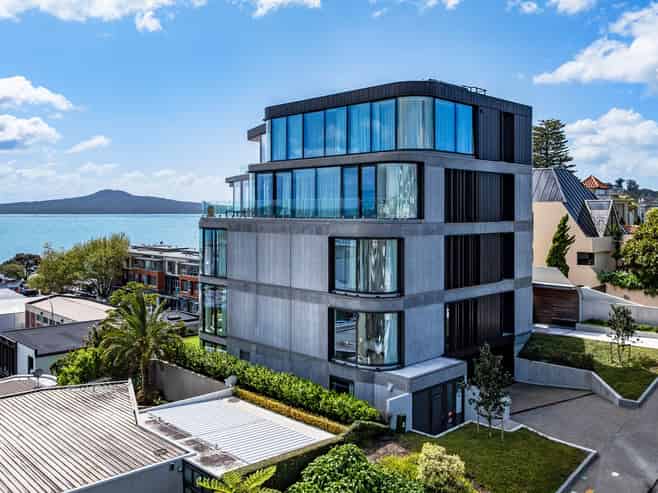 1/20 Devore Street, St Heliers