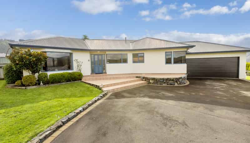 34 Birkinshaw Grove, Riverstone Terraces