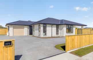 171 Fitzherbert Avenue, Castlecliff