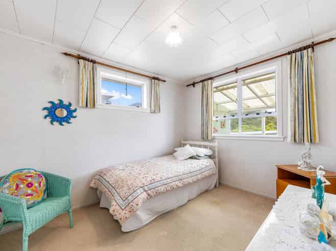 40 Fairmount Road, Titirangi