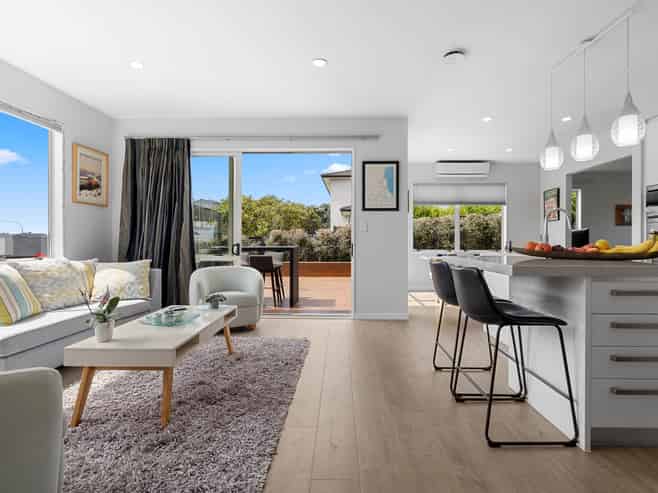 4 Archer Rayner Place, Greenhithe