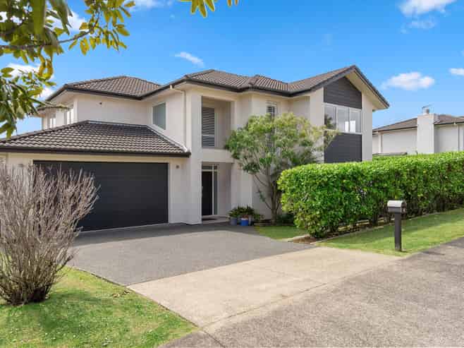 4 Archer Rayner Place, Greenhithe