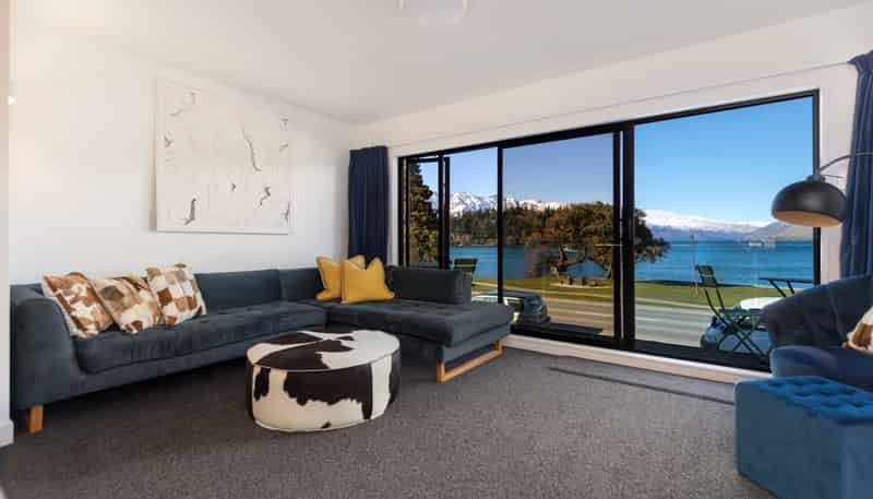 Unit 3, 20 Lake Esplanade, Queenstown