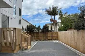 11D Compton Street, Hillcrest