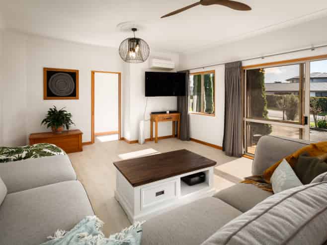 2 Baigent Place, Tanners Point