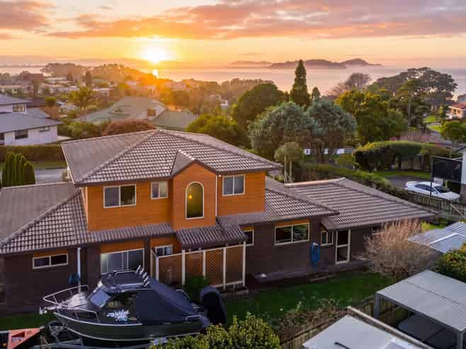 2 Baigent Place, Tanners Point