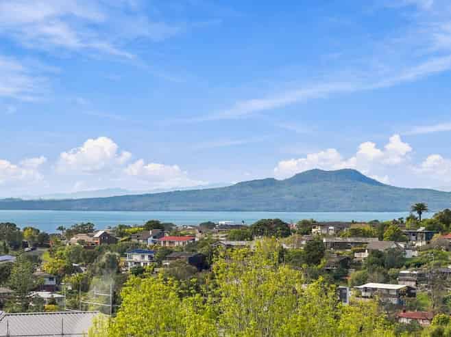 2 Stredwick Drive, Torbay