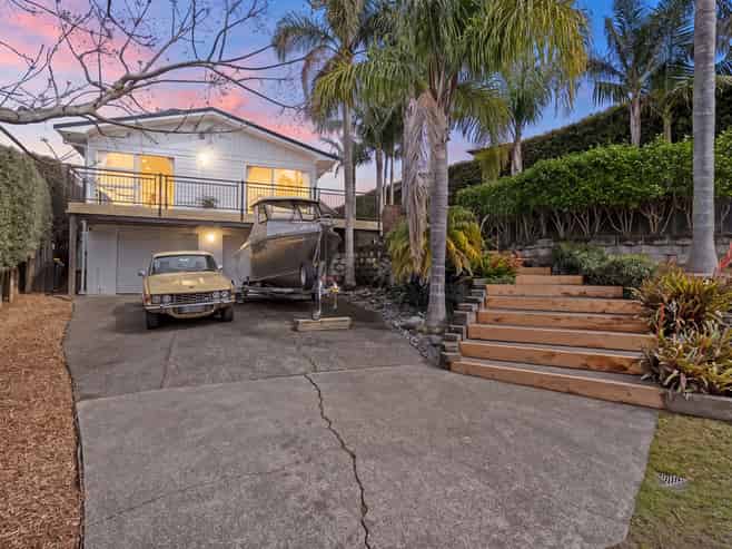 2 Stredwick Drive, Torbay