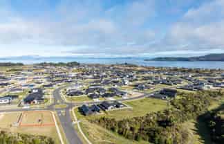 62 Maunganamu Drive, Wharewaka