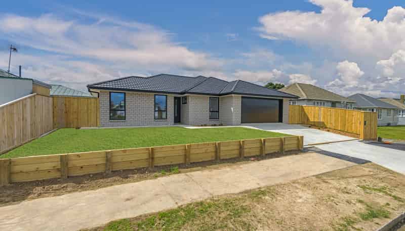 3 Avon Terrace, Roslyn