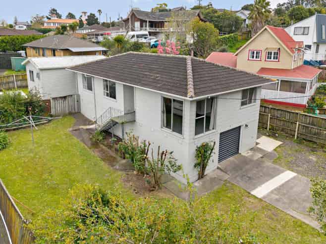 58 Makora Road, Massey