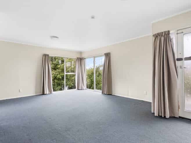 58 Makora Road, Massey