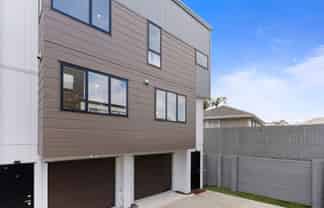 6/2 Flaunty Place, West Harbour