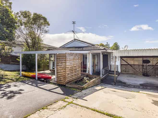70 Solar Road, Glen Eden