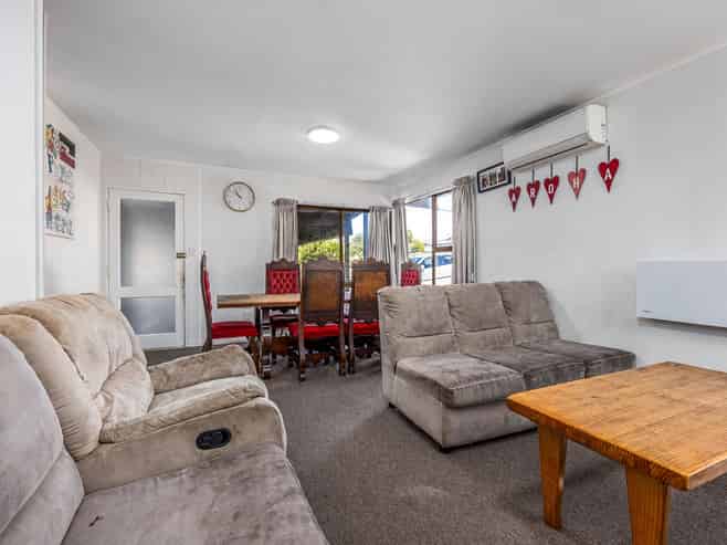 70 Solar Road, Glen Eden