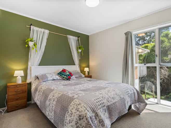 2/42 Eastglen Road, Glen Eden