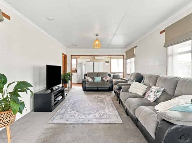 2 Ngaire Street, Longburn