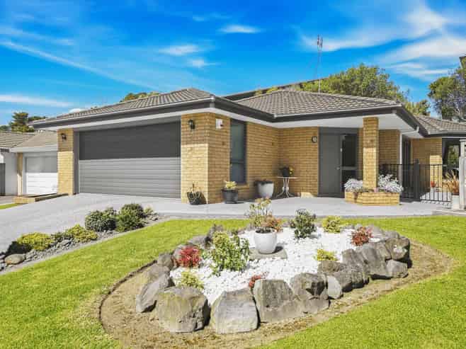 48 Brigham Young Drive, Albany