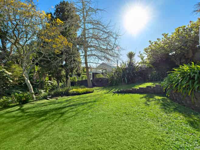 52 Westmere Crescent, Westmere