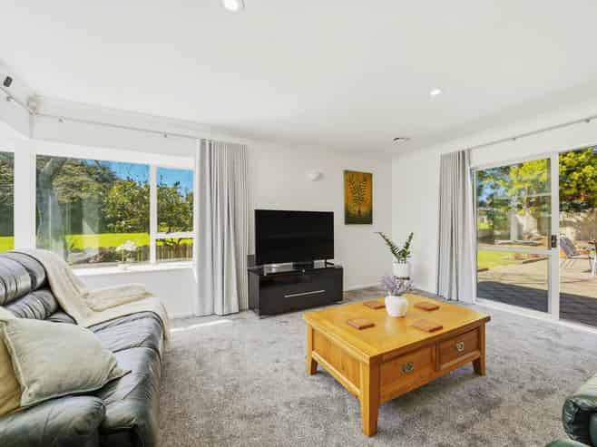 13 Vanderbilt Parade, Albany