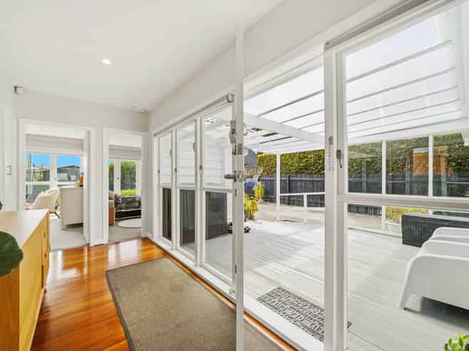 14 Richards Avenue, Forrest Hill