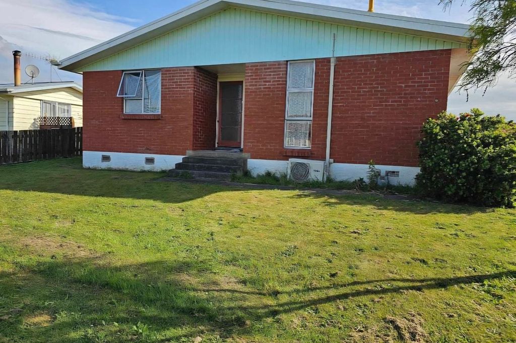 Charming 3-Bedroom Home in Levin 1