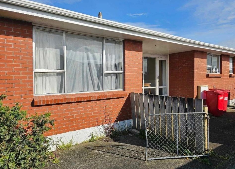 Charming 3-Bedroom Home in Levin 2