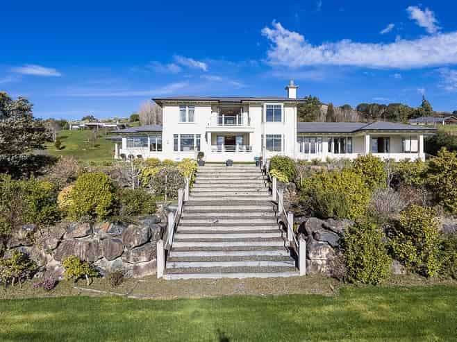 6 Gracemount Place, Kinmont Park