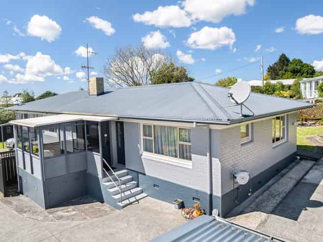 20B Clark Road, Kamo