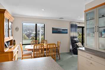 4/30 Avon Street, Island Bay