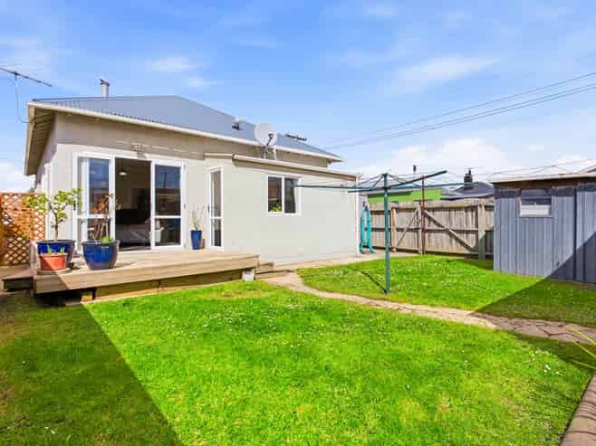 160 Bay View Road, South Dunedin