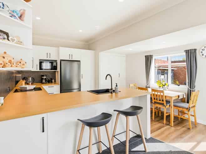160 Bay View Road, South Dunedin