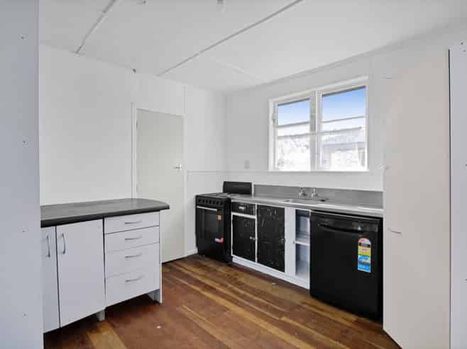 53 Kauae Street, Manaia