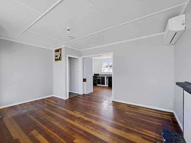 53 Kauae Street, Manaia