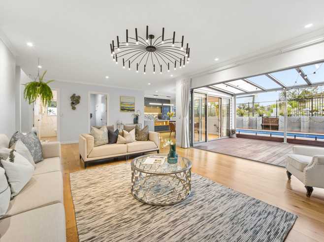 6 Winhall Rise, Remuera