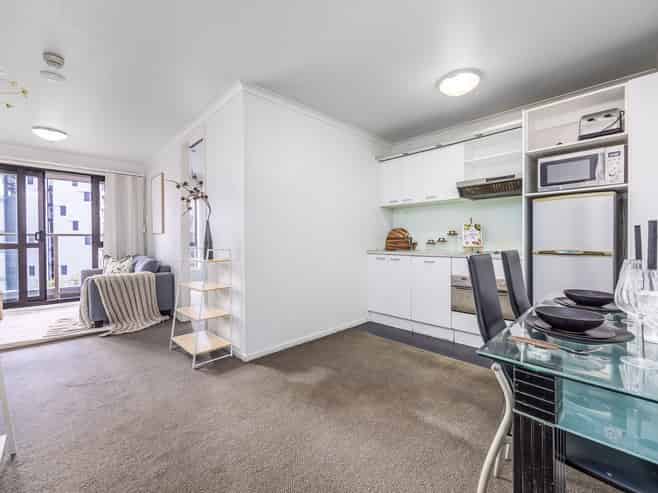 708/96 Symonds Street, Grafton