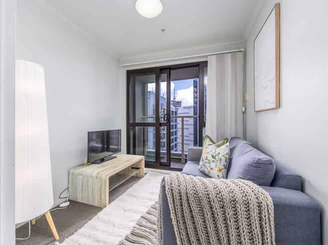 708/96 Symonds Street, Grafton