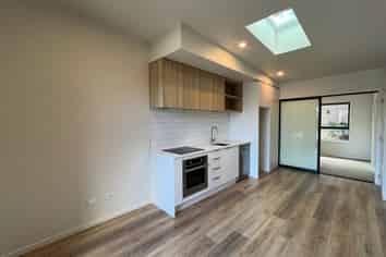 15B/92 Cambridge Terrace, Waterloo