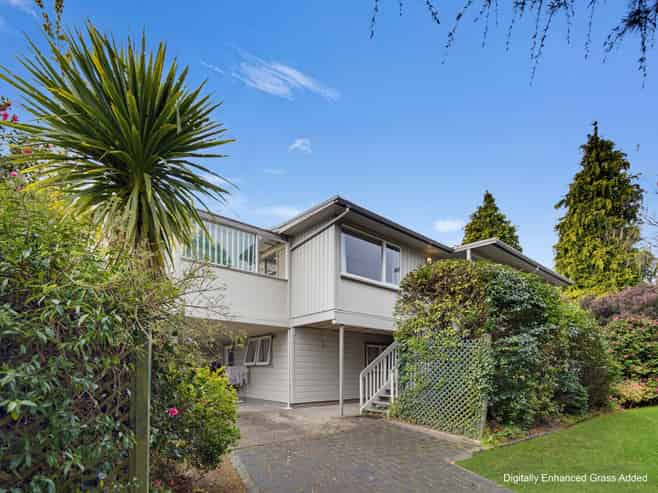 2/156 Rifle Range Road, Hilltop