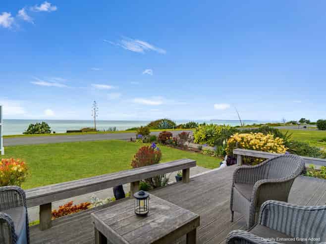 202 Whirinaki Road, Bay View