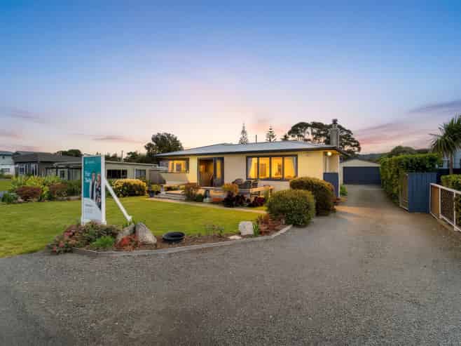 202 Whirinaki Road, Bay View
