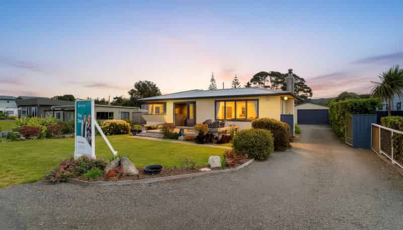 202 Whirinaki Road, Bay View
