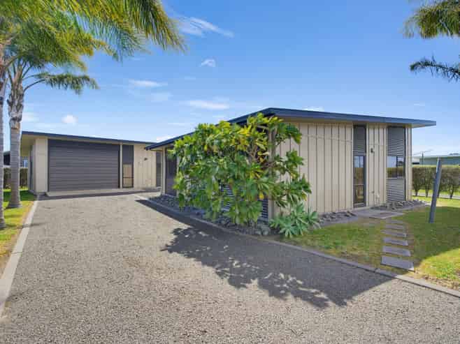 103 Ngaio Drive, Matarangi