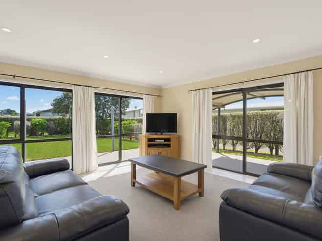 103 Ngaio Drive, Matarangi