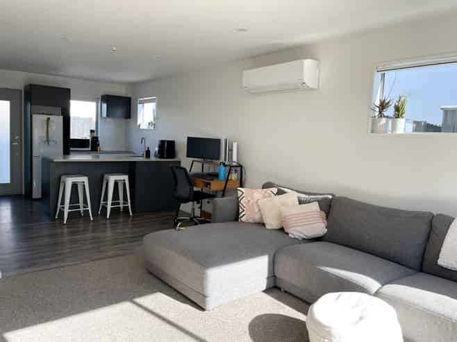 4/51 Hills Road, Edgeware