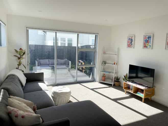 4/51 Hills Road, Edgeware